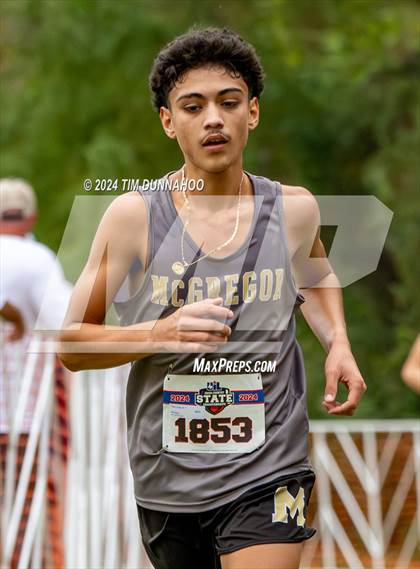 Thumbnail 3 in UIL 3A Boys Cross Country Finals photogallery.