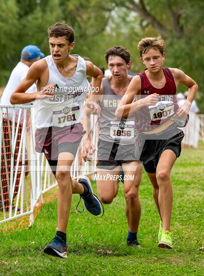 Thumbnail 1 in UIL 3A Boys Cross Country Finals photogallery.