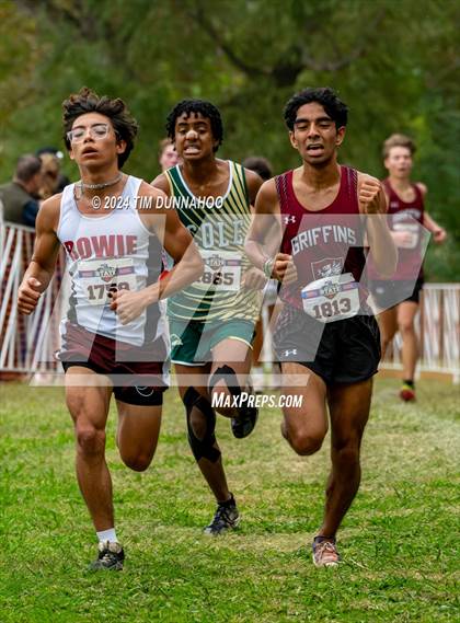 Thumbnail 3 in UIL 3A Boys Cross Country Finals photogallery.