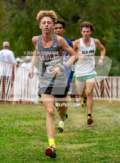 Thumbnail 3 in UIL 3A Boys Cross Country Finals photogallery.