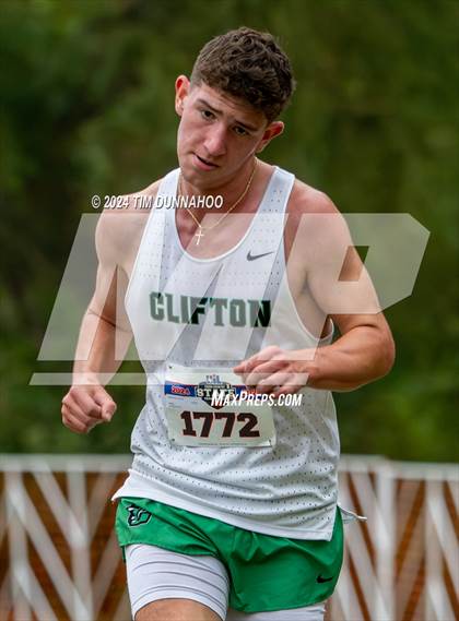 Thumbnail 3 in UIL 3A Boys Cross Country Finals photogallery.