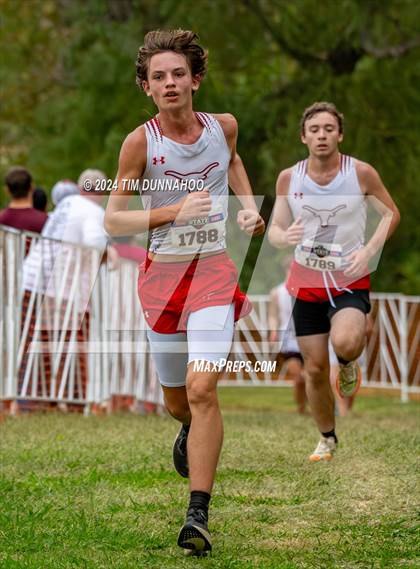 Thumbnail 3 in UIL 3A Boys Cross Country Finals photogallery.