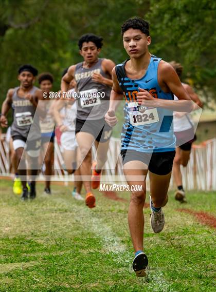 Thumbnail 1 in UIL 3A Boys Cross Country Finals photogallery.