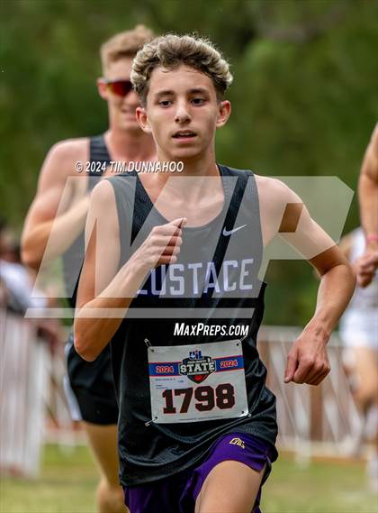 Thumbnail 1 in UIL 3A Boys Cross Country Finals photogallery.