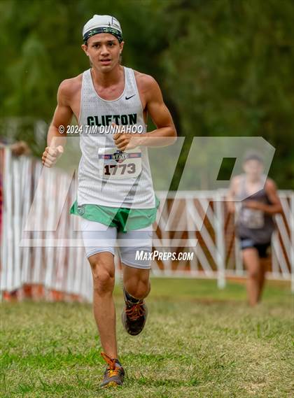 Thumbnail 3 in UIL 3A Boys Cross Country Finals photogallery.