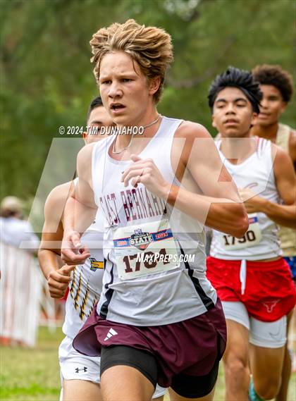 Thumbnail 1 in UIL 3A Boys Cross Country Finals photogallery.