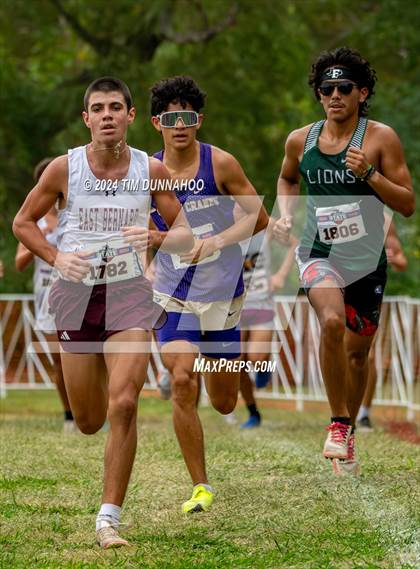 Thumbnail 2 in UIL 3A Boys Cross Country Finals photogallery.
