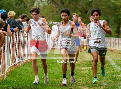 Thumbnail 1 in UIL 3A Boys Cross Country Finals photogallery.