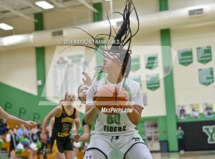 Thumbnail 2 in Guerin Catholic @ Yorktown photogallery.