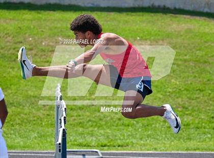 Thumbnail 1 in UIL 6A Track & Field Area 21&22 (110 Hurdles) photogallery.