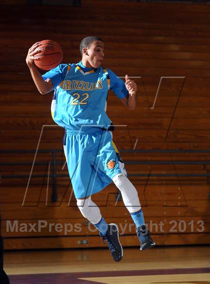 Thumbnail 2 in Los Osos vs. Twentynine Palms (Inland Empire Classic) photogallery.