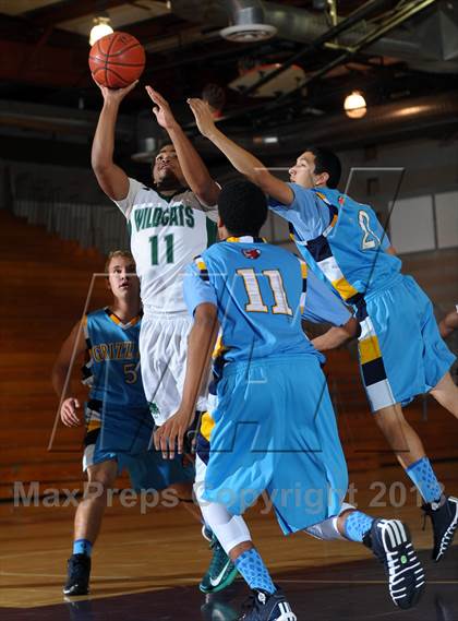 Thumbnail 2 in Los Osos vs. Twentynine Palms (Inland Empire Classic) photogallery.