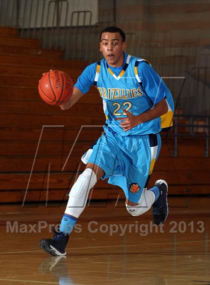 Thumbnail 3 in Los Osos vs. Twentynine Palms (Inland Empire Classic) photogallery.
