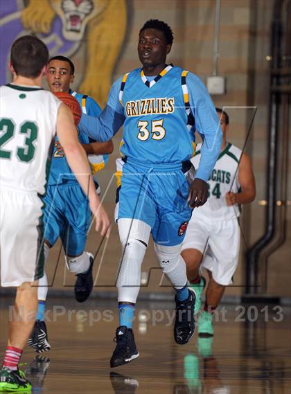 Thumbnail 3 in Los Osos vs. Twentynine Palms (Inland Empire Classic) photogallery.