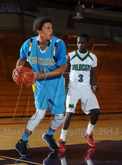 Thumbnail 2 in Los Osos vs. Twentynine Palms (Inland Empire Classic) photogallery.