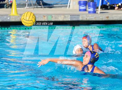 Thumbnail 1 in JV: American @ Foothill photogallery.