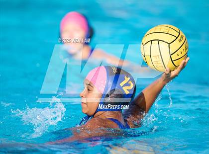 Thumbnail 2 in JV: American @ Foothill photogallery.