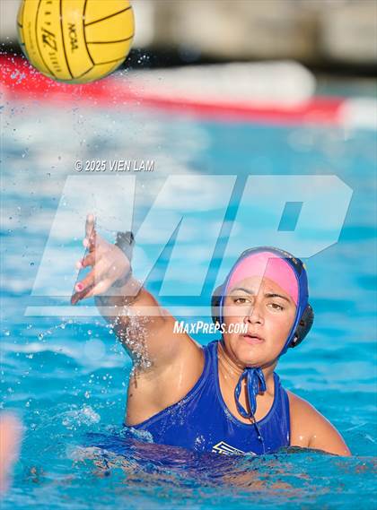 Thumbnail 1 in JV: American @ Foothill photogallery.