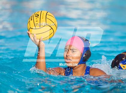 Thumbnail 3 in JV: American @ Foothill photogallery.