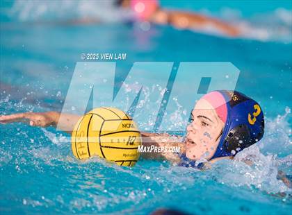 Thumbnail 1 in JV: American @ Foothill photogallery.