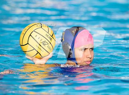 Thumbnail 3 in JV: American @ Foothill photogallery.