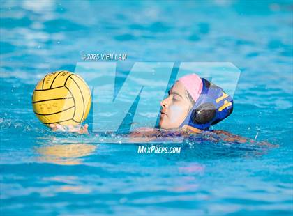 Thumbnail 1 in JV: American @ Foothill photogallery.