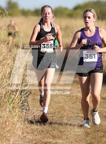 Thumbnail 3 in UIL District 21 1A Cross Country Championship photogallery.