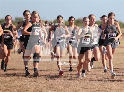 Thumbnail 2 in UIL District 21 1A Cross Country Championship photogallery.
