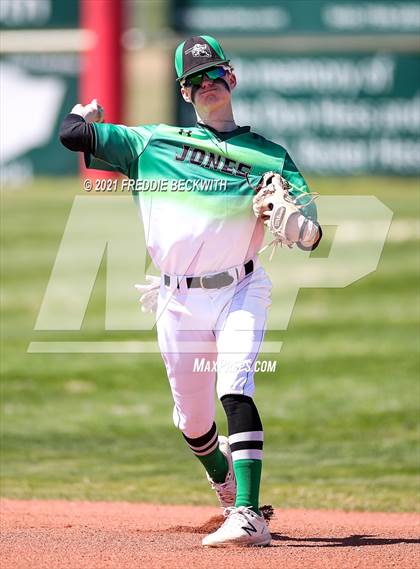 Thumbnail 3 in Windthorst vs Jones (Muenster Tournament) photogallery.