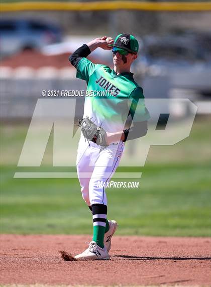 Thumbnail 3 in Windthorst vs Jones (Muenster Tournament) photogallery.