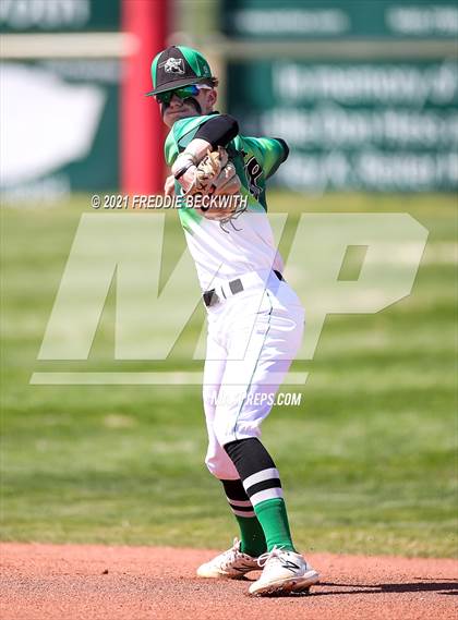 Thumbnail 1 in Windthorst vs Jones (Muenster Tournament) photogallery.