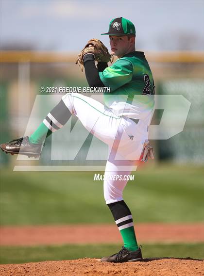 Thumbnail 3 in Windthorst vs Jones (Muenster Tournament) photogallery.