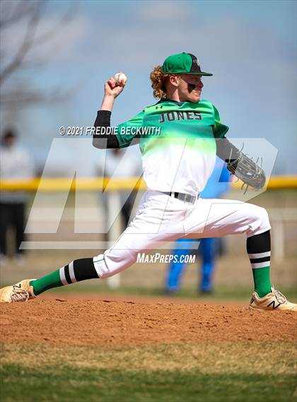 Thumbnail 3 in Windthorst vs Jones (Muenster Tournament) photogallery.