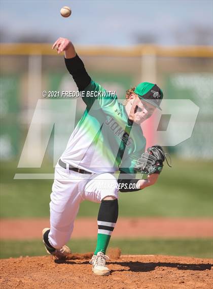 Thumbnail 1 in Windthorst vs Jones (Muenster Tournament) photogallery.