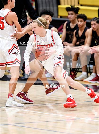 Thumbnail 3 in Foothill vs. Whitney (Mike Takayama Memorial) photogallery.