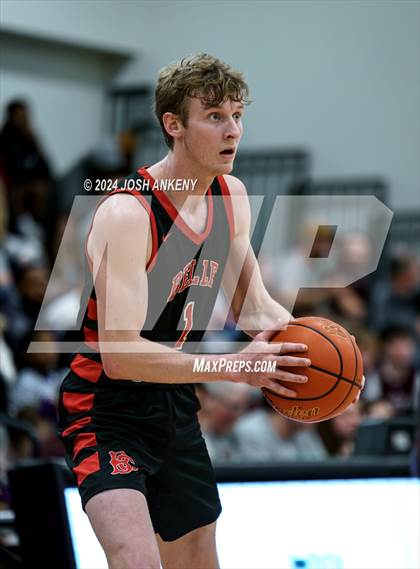 Thumbnail 3 in Belle Chasse @ Central (LHSAA Division 1 Non-Select Round 1) photogallery.