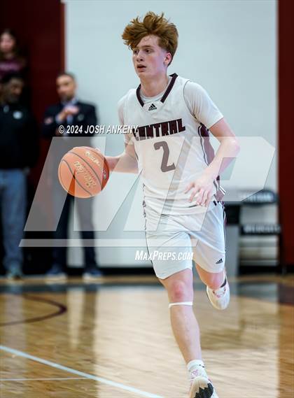 Thumbnail 2 in Belle Chasse @ Central (LHSAA Division 1 Non-Select Round 1) photogallery.