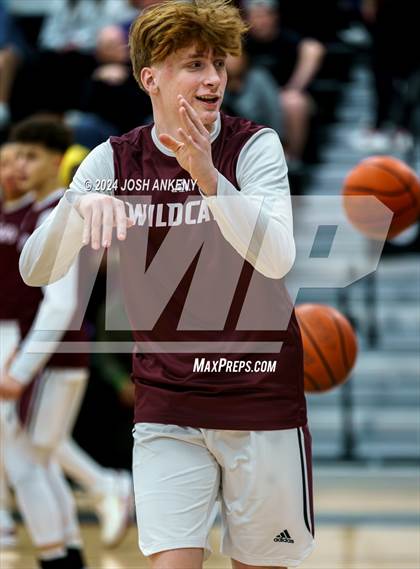 Thumbnail 2 in Belle Chasse @ Central (LHSAA Division 1 Non-Select Round 1) photogallery.