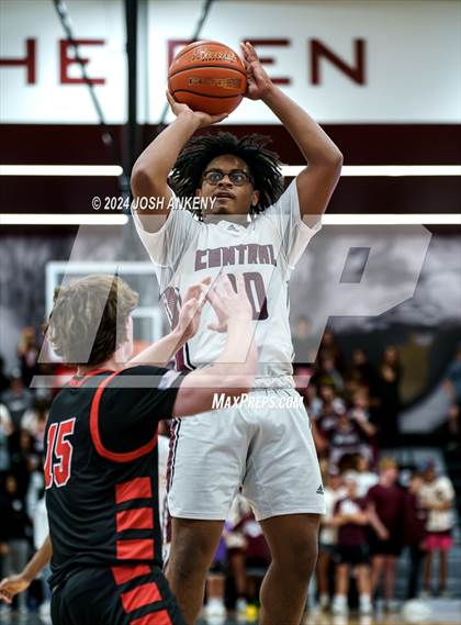 Thumbnail 2 in Belle Chasse @ Central (LHSAA Division 1 Non-Select Round 1) photogallery.
