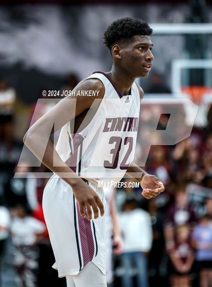 Thumbnail 3 in Belle Chasse @ Central (LHSAA Division 1 Non-Select Round 1) photogallery.
