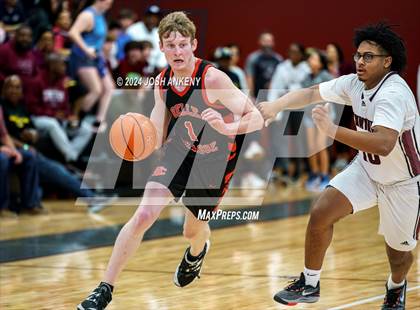 Thumbnail 2 in Belle Chasse @ Central (LHSAA Division 1 Non-Select Round 1) photogallery.