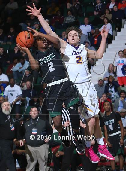 Thumbnail 1 in Troy vs. Elmont (NYSPHSAA Class A Final) photogallery.
