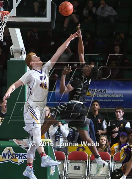 Thumbnail 2 in Troy vs. Elmont (NYSPHSAA Class A Final) photogallery.