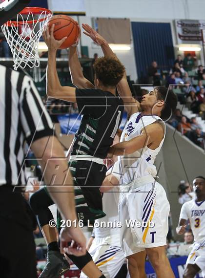 Thumbnail 1 in Troy vs. Elmont (NYSPHSAA Class A Final) photogallery.