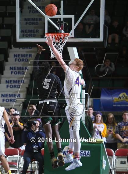 Thumbnail 1 in Troy vs. Elmont (NYSPHSAA Class A Final) photogallery.