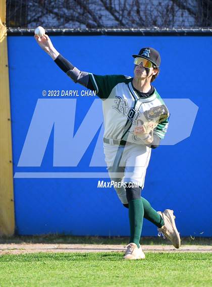 Thumbnail 3 in Royal @ San Marino photogallery.
