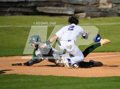 Thumbnail 3 in Royal @ San Marino photogallery.