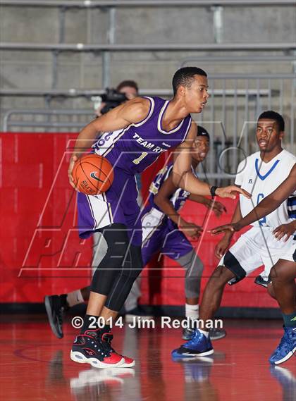 Thumbnail 1 in Conrad vs.  Lausanne Collegiate (Thanksgiving Hoopfest) photogallery.