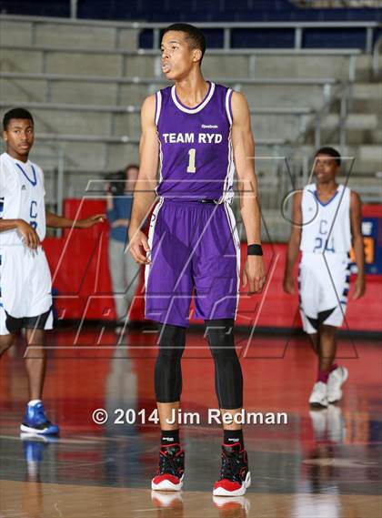 Thumbnail 3 in Conrad vs.  Lausanne Collegiate (Thanksgiving Hoopfest) photogallery.