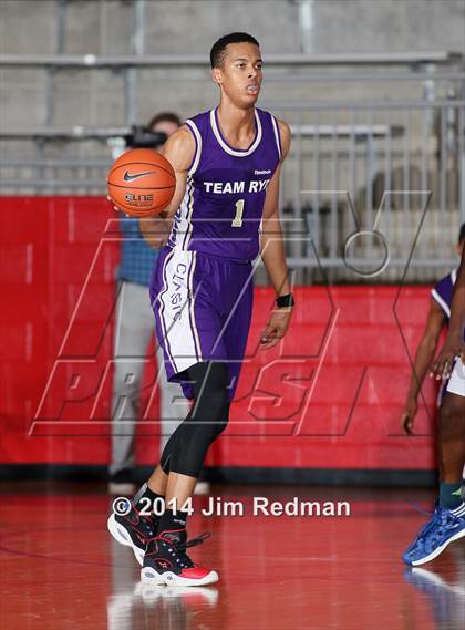 Thumbnail 2 in Conrad vs.  Lausanne Collegiate (Thanksgiving Hoopfest) photogallery.